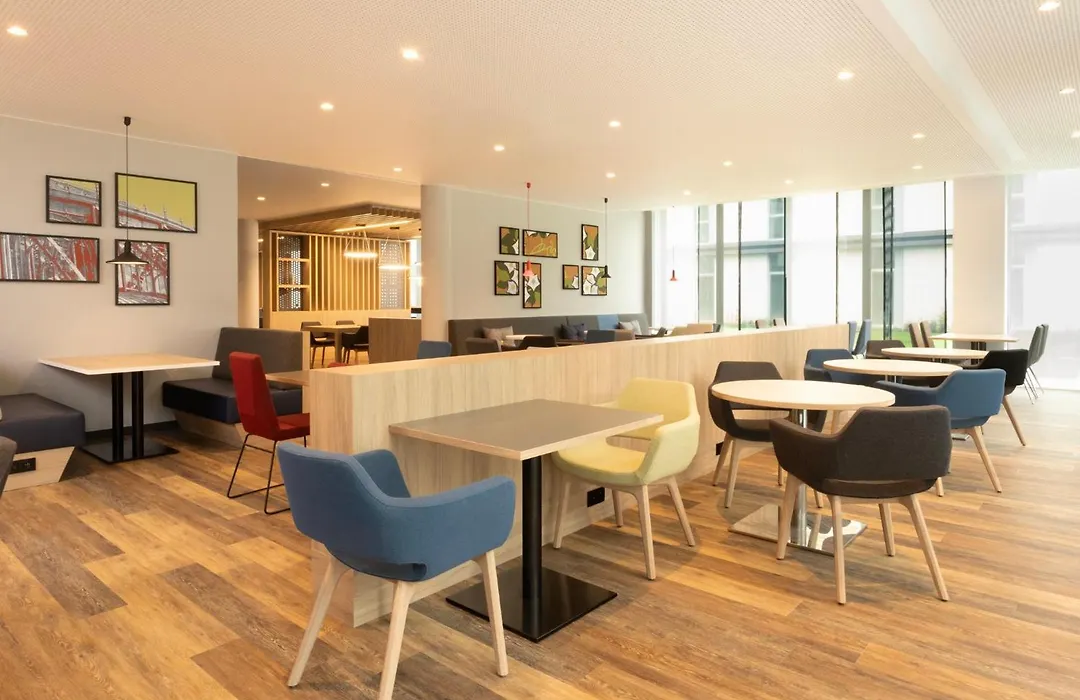 Holiday Inn Express Brussels - Airport By Ihg-1